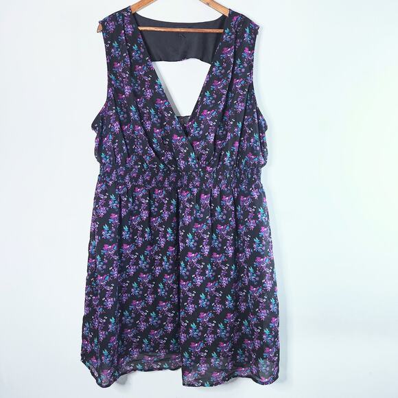 torrid Dresses & Skirts - Torrid Black Floral V Neck Sleeveless Mini Skater Dress Size 4X Whimsigoth